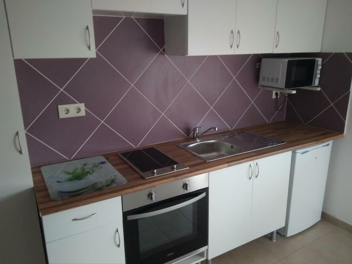 Apartamento En Vilagarcia Apartment บิลาการ์เซีย เด อาโรว์ซา ภายนอก รูปภาพ